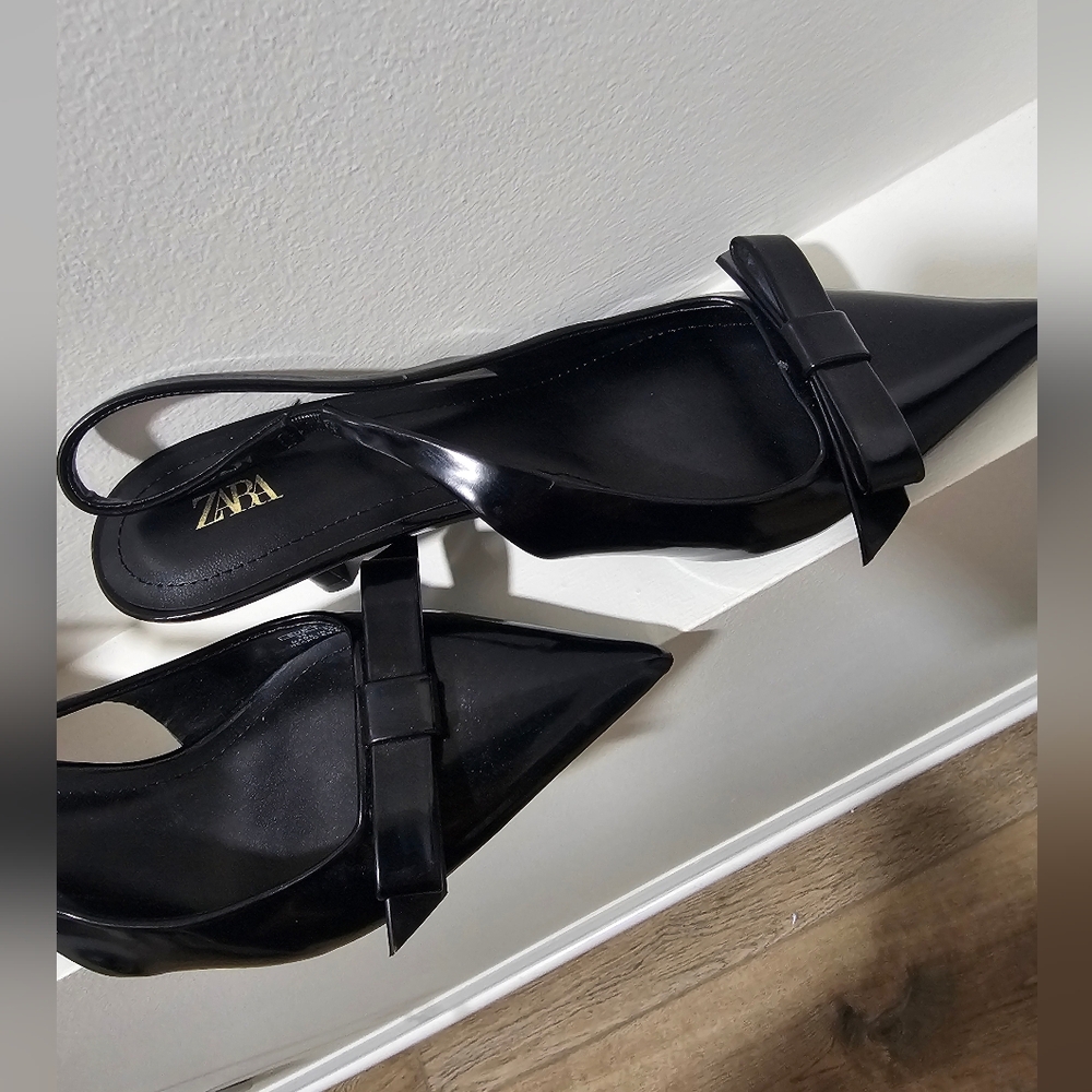 ‼️SOLD‼️ Zara Women's Black Pointed Toe Shoes